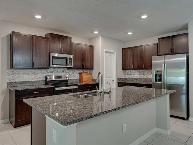 $390,000 | 413 Royal Empress Drive, Ruskin, FL 33570