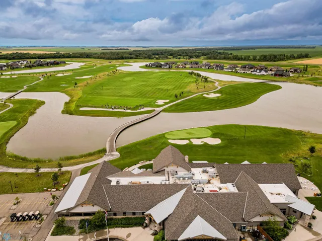 $249,900 | Tbd South Schnell Drive, Oxbow, ND 58047