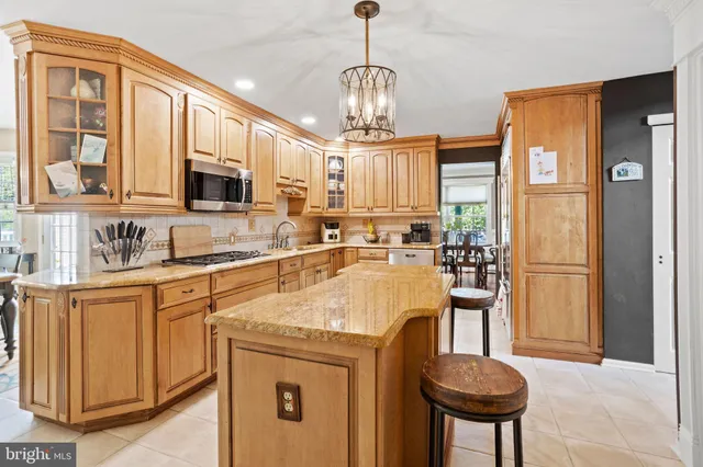 $1,199,000 | 432 Schindler Drive, Yardley, PA 19067