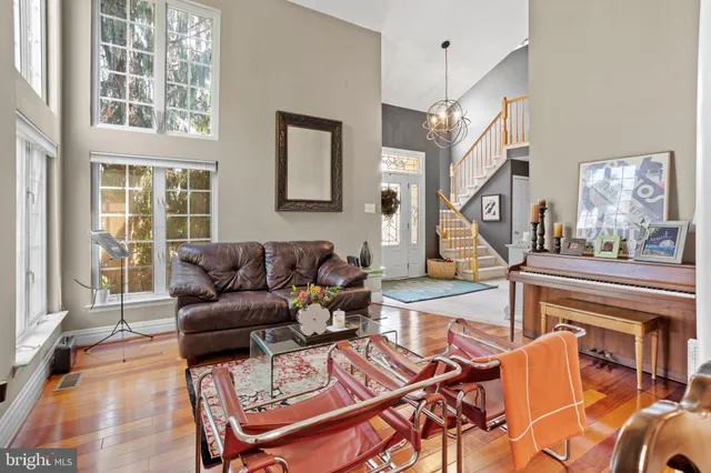 $1,199,000 | 432 Schindler Drive, Yardley, PA 19067