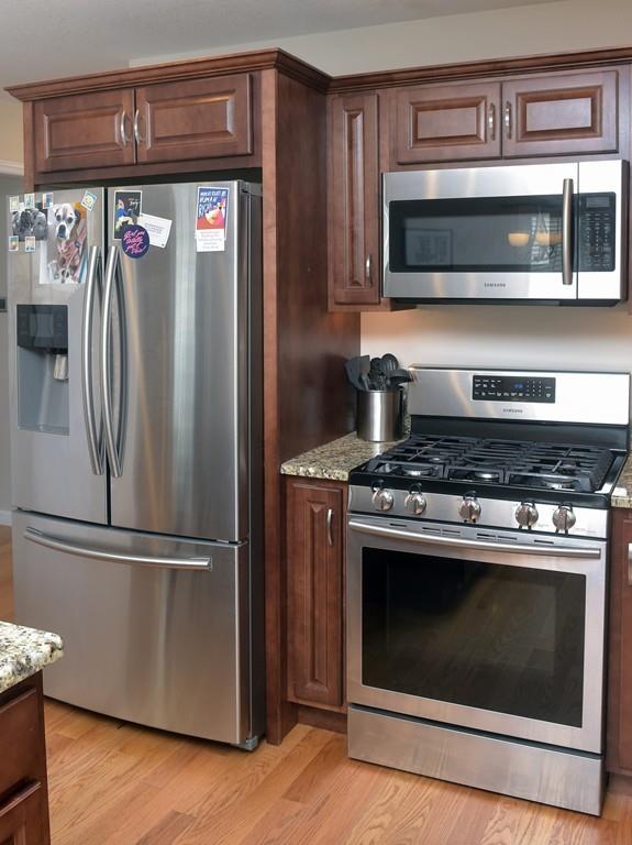 146 Naismith Street Springfield, MA 01104 - Photo 3 of 26 Gallery Image 3