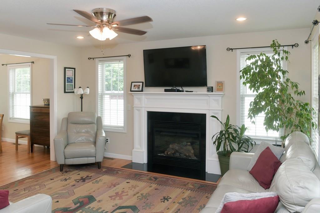 146 Naismith Street Springfield, MA 01104 - Photo 6 of 26 Gallery Image 6