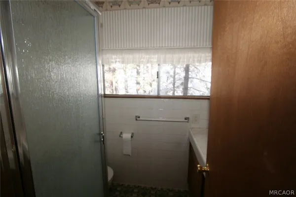 $2,000 | 417 West Sherwood Boulevard, Big Bear City, CA 92314