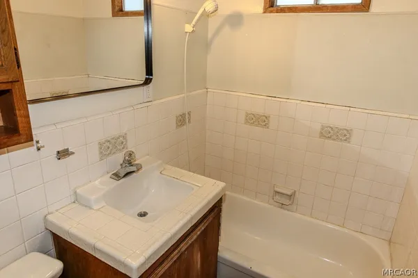 $2,000 | 417 West Sherwood Boulevard, Big Bear City, CA 92314