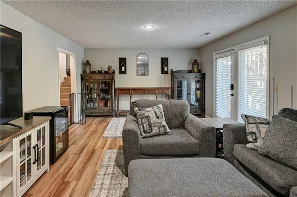 $375,000 | 8505 North McDonald Avenue, Kansas City, MO 64153