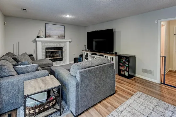 $375,000 | 8505 North McDonald Avenue, Kansas City, MO 64153