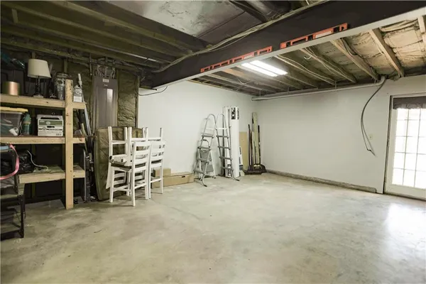 $375,000 | 8505 North McDonald Avenue, Kansas City, MO 64153