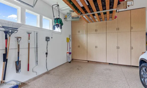 $1,795,000 | 9925 North Country Club Drive, Hayden Lake, ID 83835