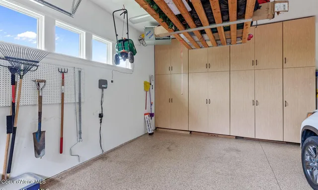 $1,795,000 | 9925 North Country Club Drive, Hayden, ID 83835