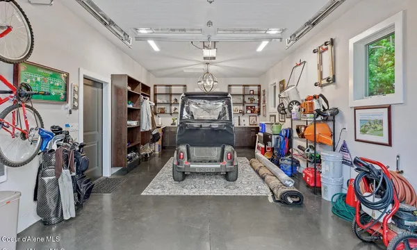 $1,795,000 | 9925 North Country Club Drive, Hayden Lake, ID 83835