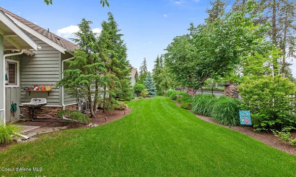 $1,795,000 | 9925 North Country Club Drive, Hayden Lake, ID 83835