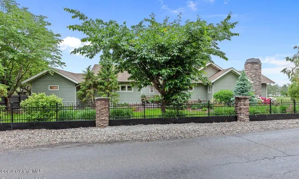 $1,795,000 | 9925 North Country Club Drive, Hayden Lake, ID 83835