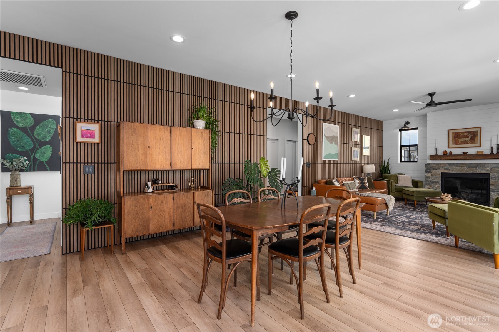 485 Hidden Lane Chelan, WA 98816 - Photo 13 of 40