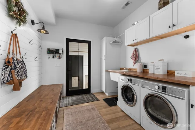 $1,325,250 | 485 Hidden Lane, Chelan, WA 98816