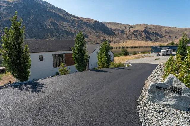 $1,325,250 | 485 Hidden Lane, Chelan, WA 98816