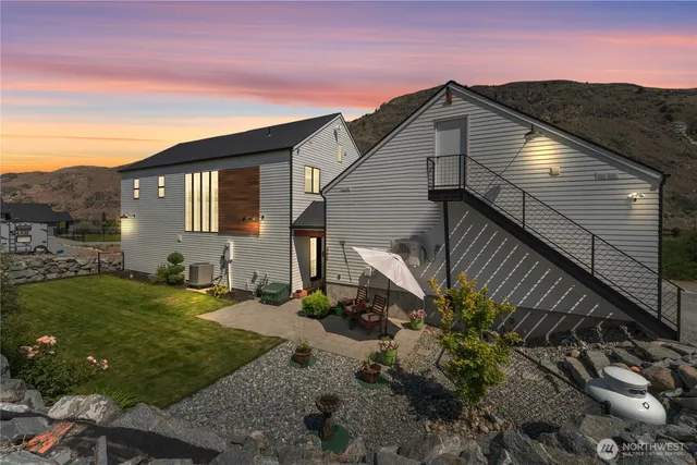 $1,325,250 | 485 Hidden Lane, Chelan, WA 98816