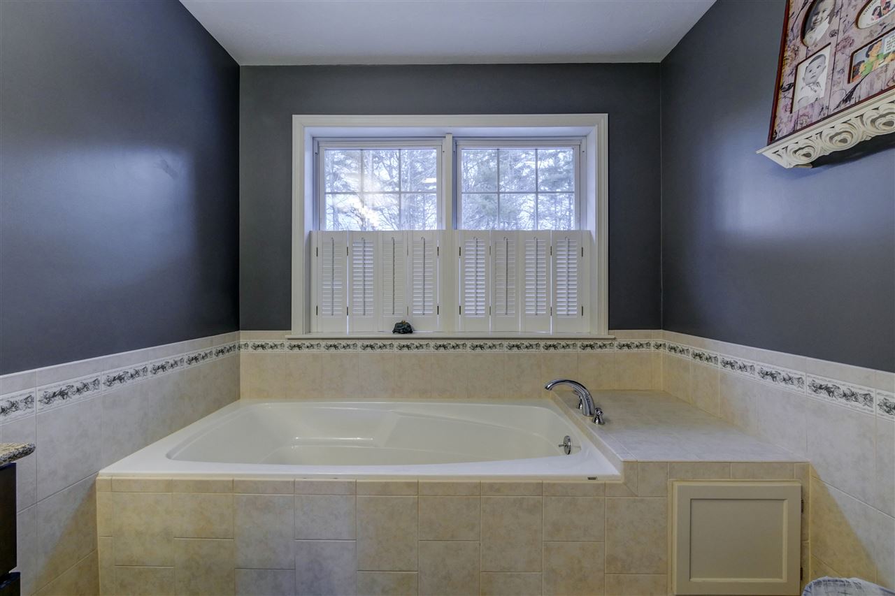 16 Homestead Road Amherst, NH 03031 - Photo 25 of 39