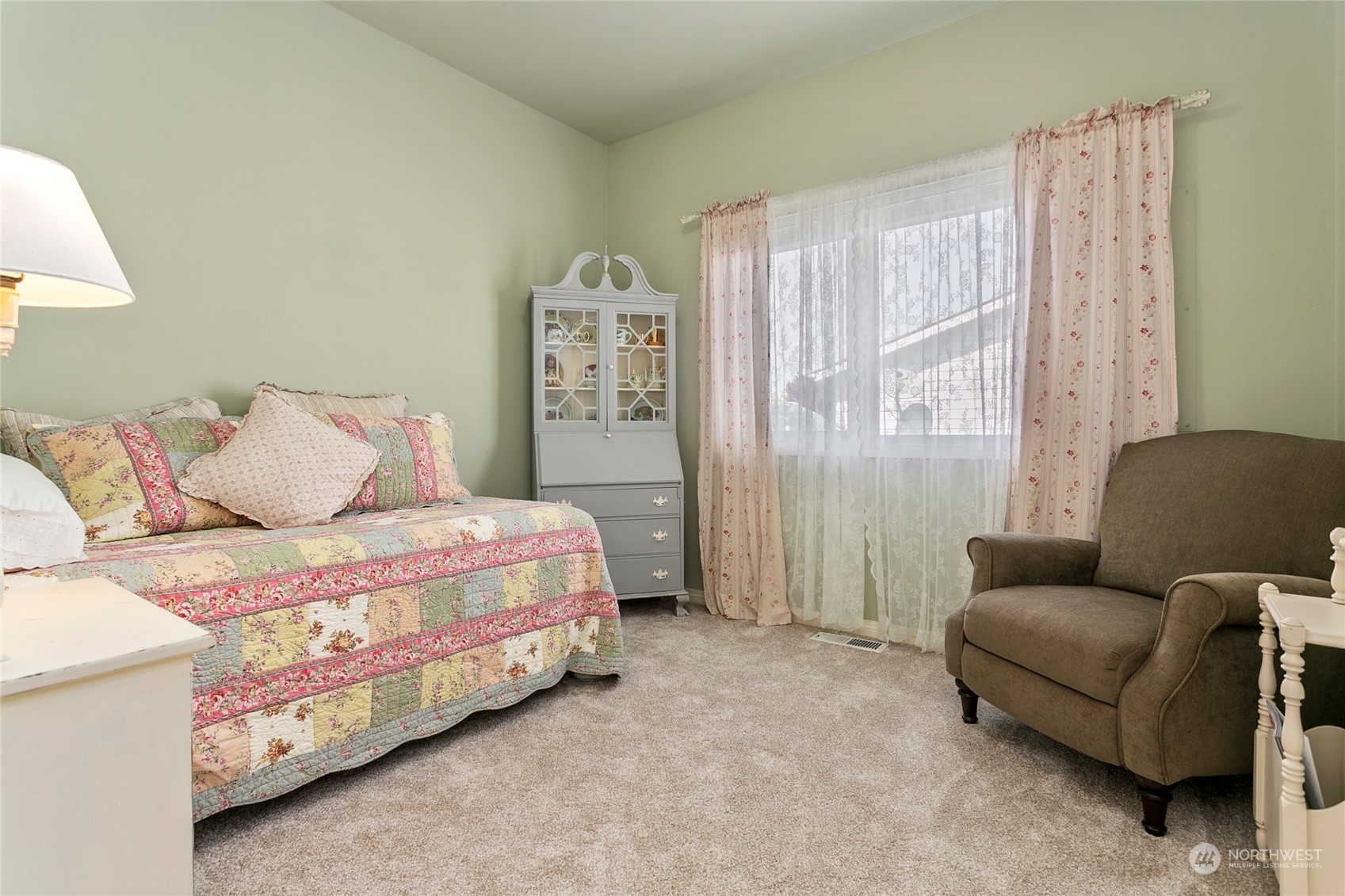 107 South Pass Road, Unit 32 Nooksack, WA 98276 - Photo 29 of 40 a bedroom with furniture and a window