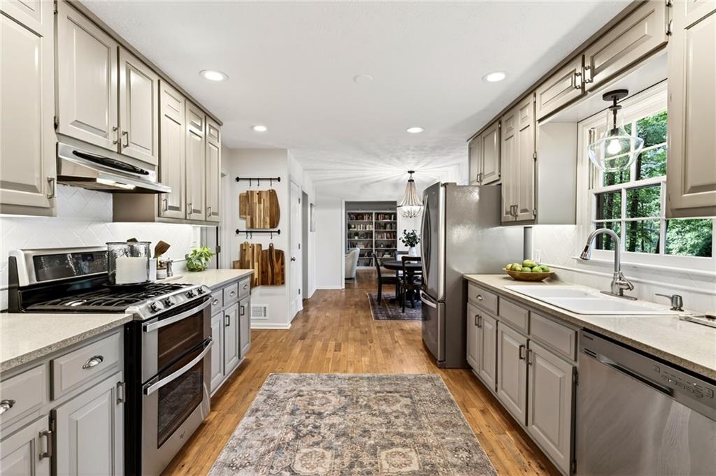 16140 Henderson Road Alpharetta, GA 30004 - Photo 6 of 37