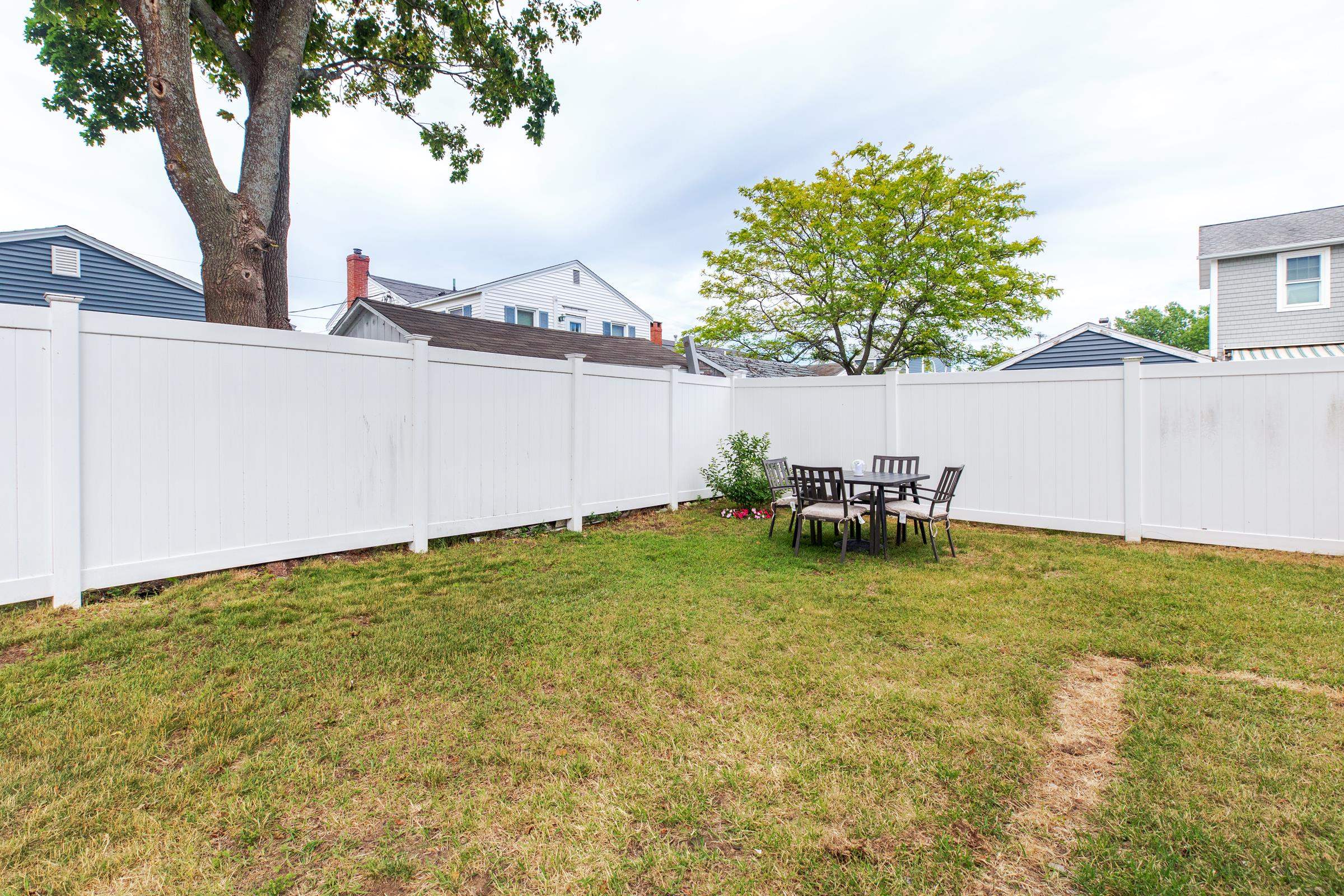 14 Fellows Avenue, Unit 2 Hampton, NH 03842 - Photo 10 of 34