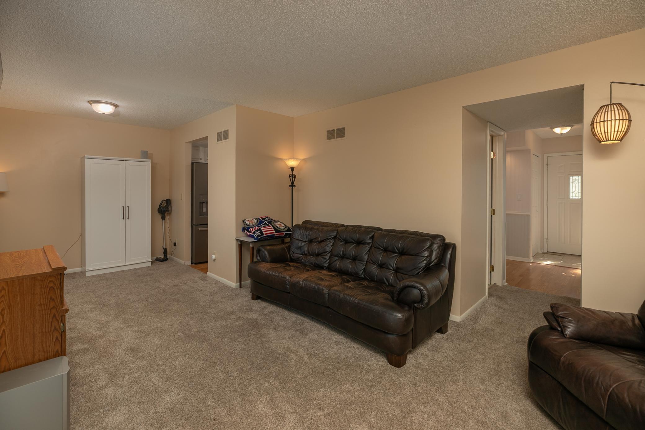 1657 Meadow Circle Southeast Rochester, MN 55904 - Photo 13 of 36 Gallery Image 13