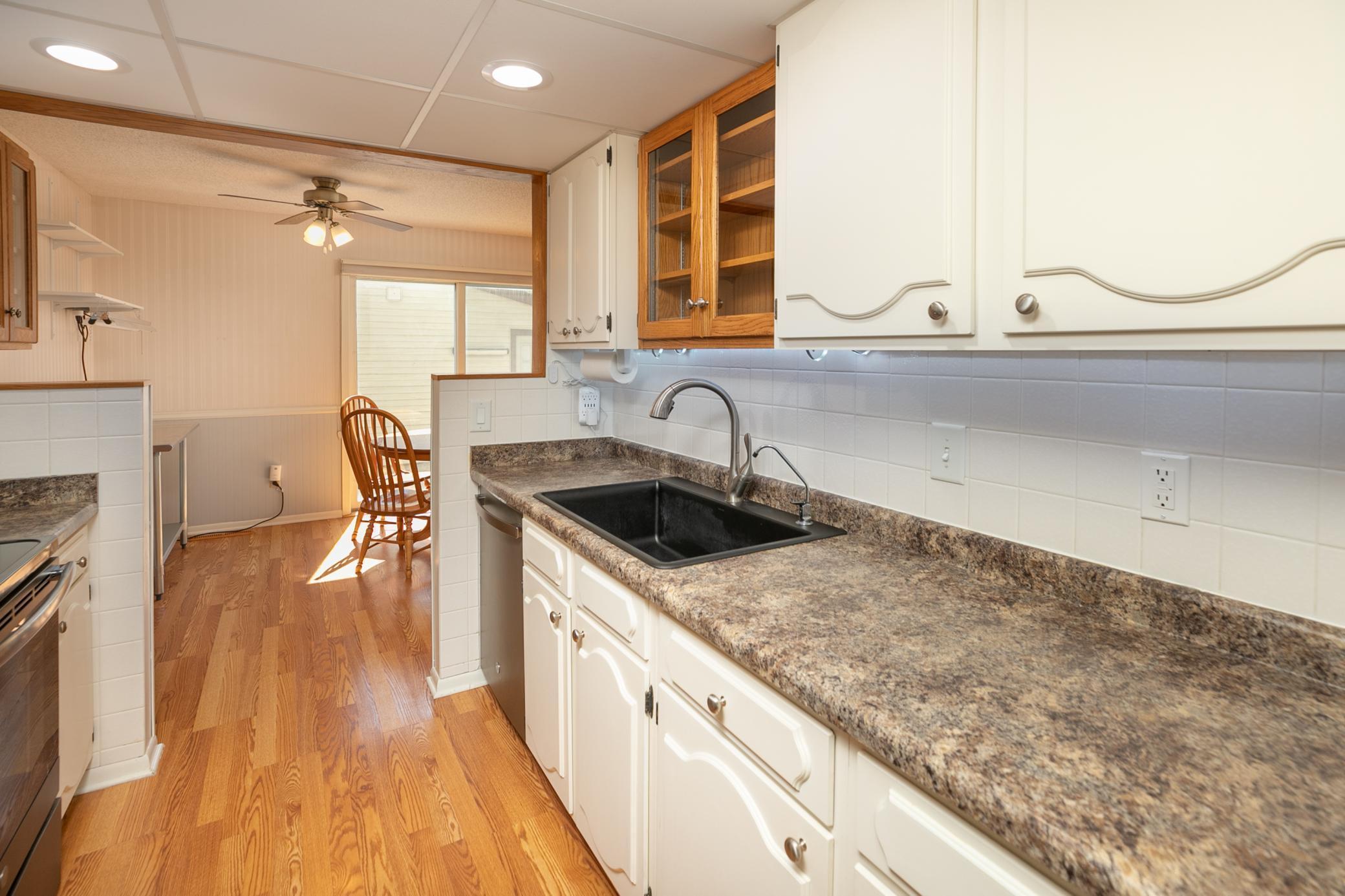 1657 Meadow Circle Southeast Rochester, MN 55904 - Photo 10 of 36 Gallery Image 10