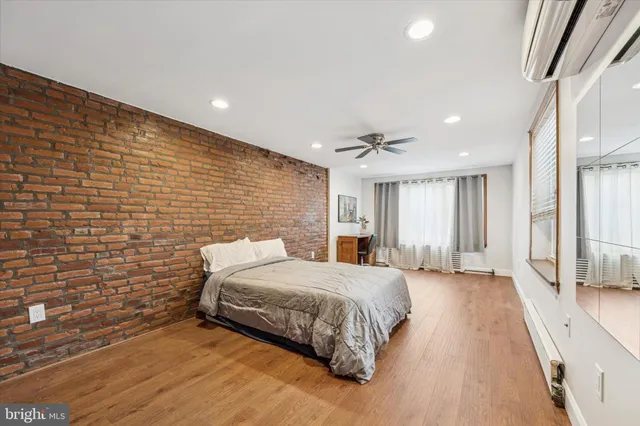 $649,900 | 1126 Mt Vernon Street, Philadelphia, PA 19123