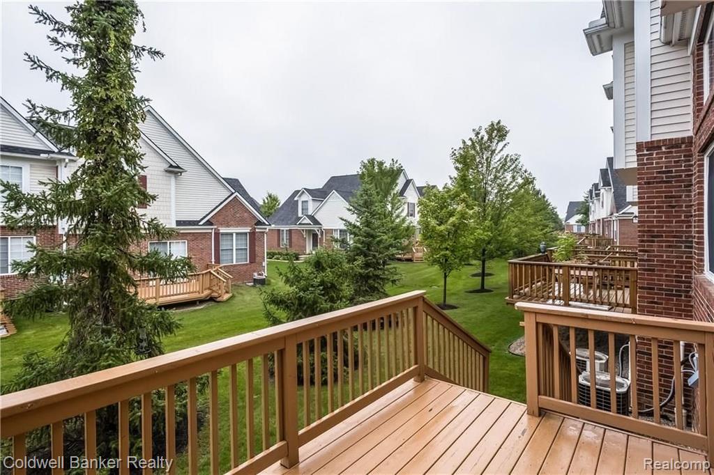 41863 Mitchell Road, Unit 17 Novi, MI 48377 - Photo 28 of 39