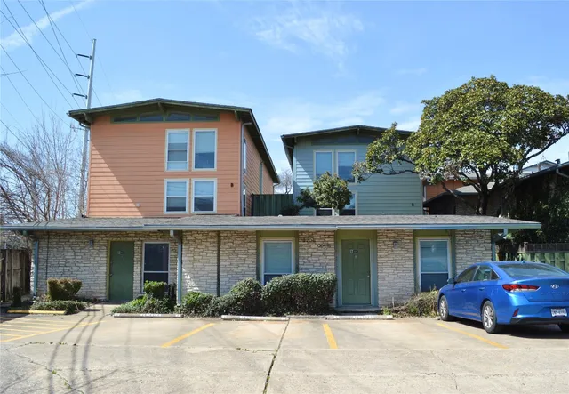 $825 | 2706 Cole Street, Unit 104B, Austin, TX 78705