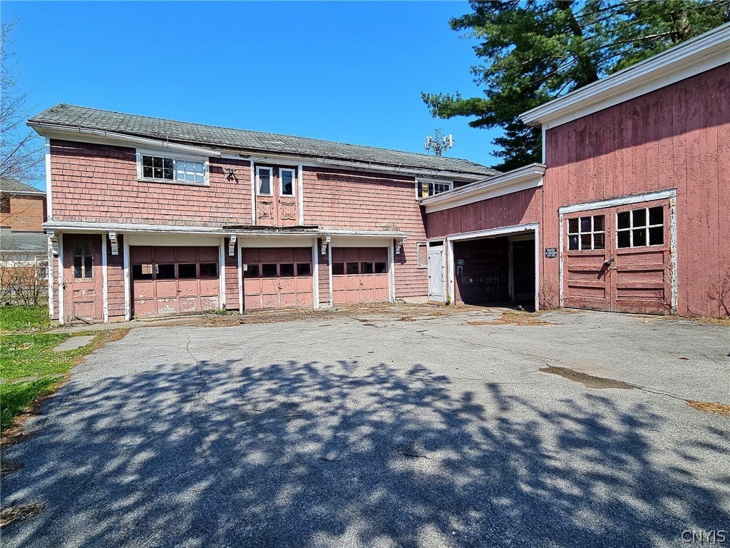 208 West Embargo Street Rome, NY 13440 - Photo 26 of 32