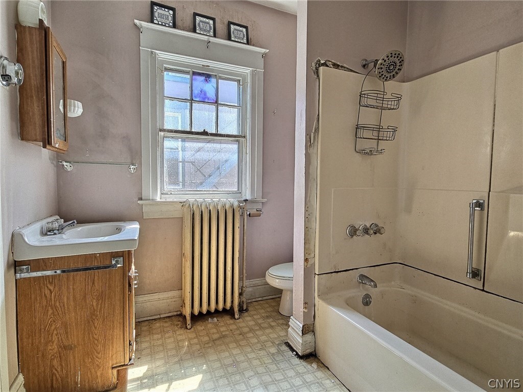 208 West Embargo Street Rome, NY 13440 - Photo 28 of 32