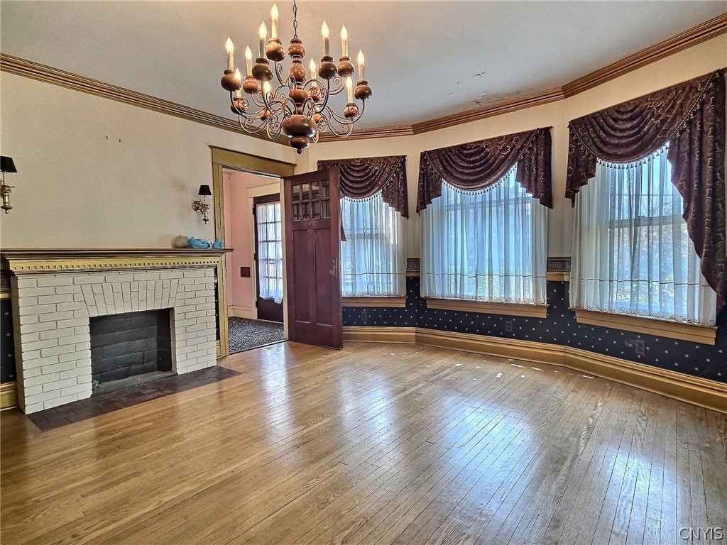 208 West Embargo Street Rome, NY 13440 - Photo 4 of 32