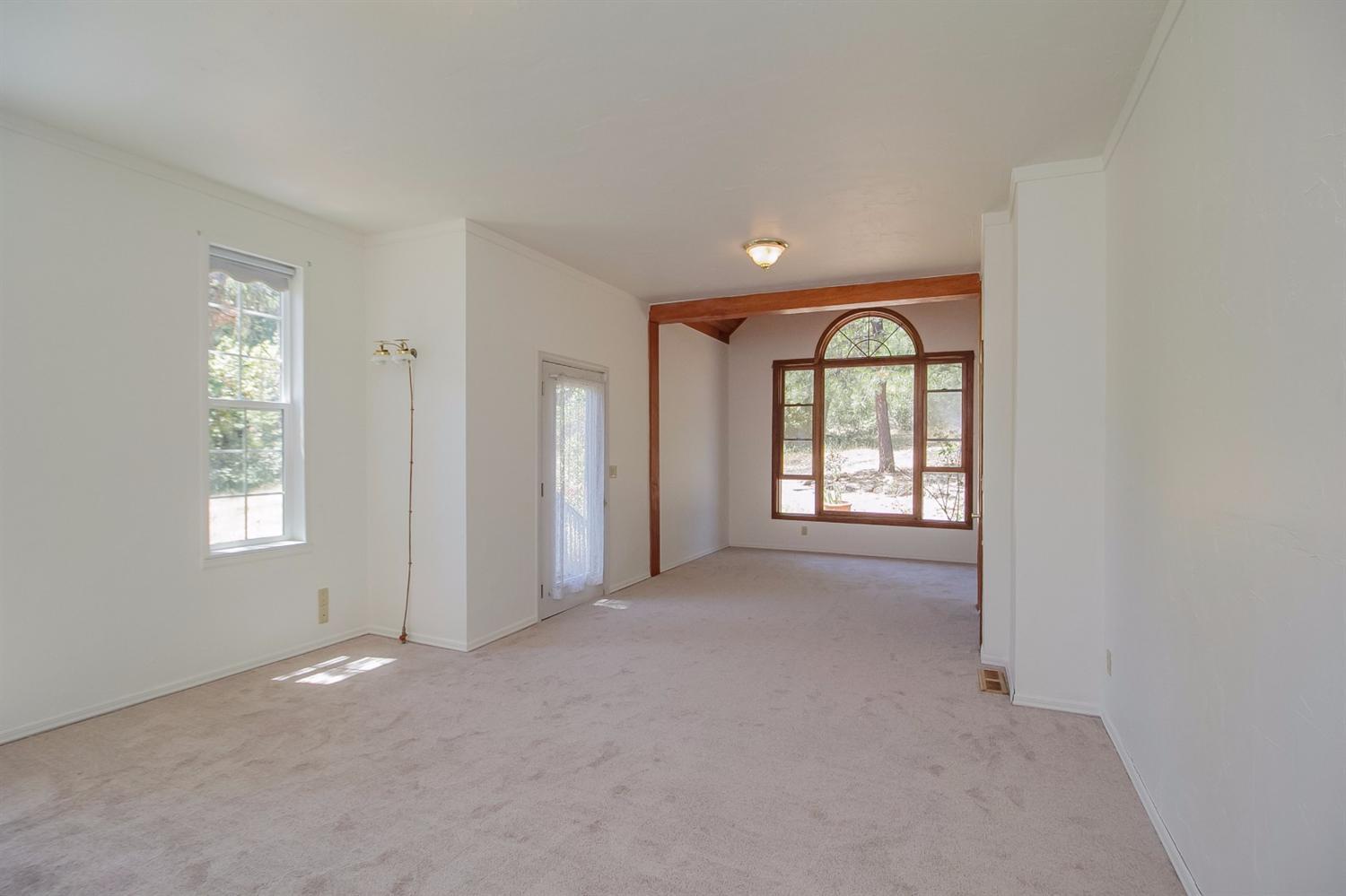 2105 Crowfoot Road Eagle Point, OR 97524 - Photo 21 of 35 Additional Photo