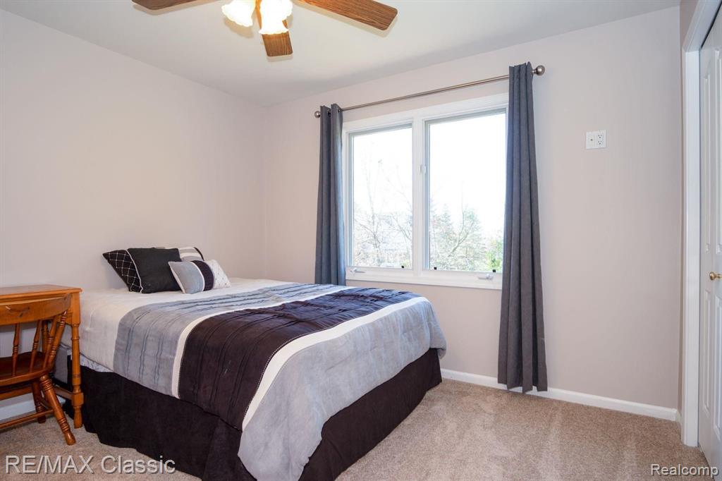 47886 Pavillon Road Canton, MI 48188 - Photo 24 of 31