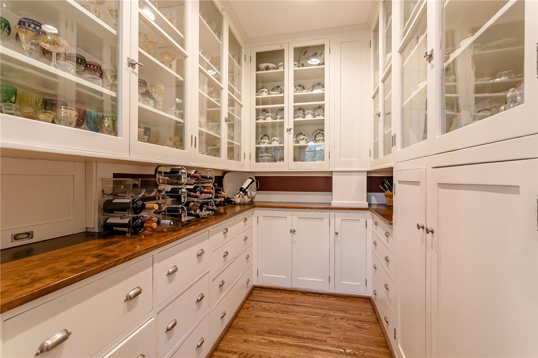 1316 East Avenue Rochester, NY 14610 - Photo 26 of 50 Butler's Pantry