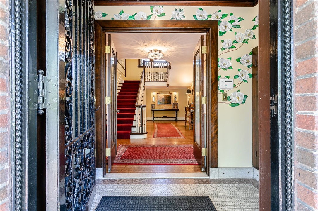 1316 East Avenue Rochester, NY 14610 - Photo 6 of 50