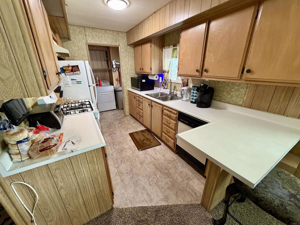 8301 Mission Gorge Road, Unit 138 Santee, CA 92071 - Photo 4 of 55
