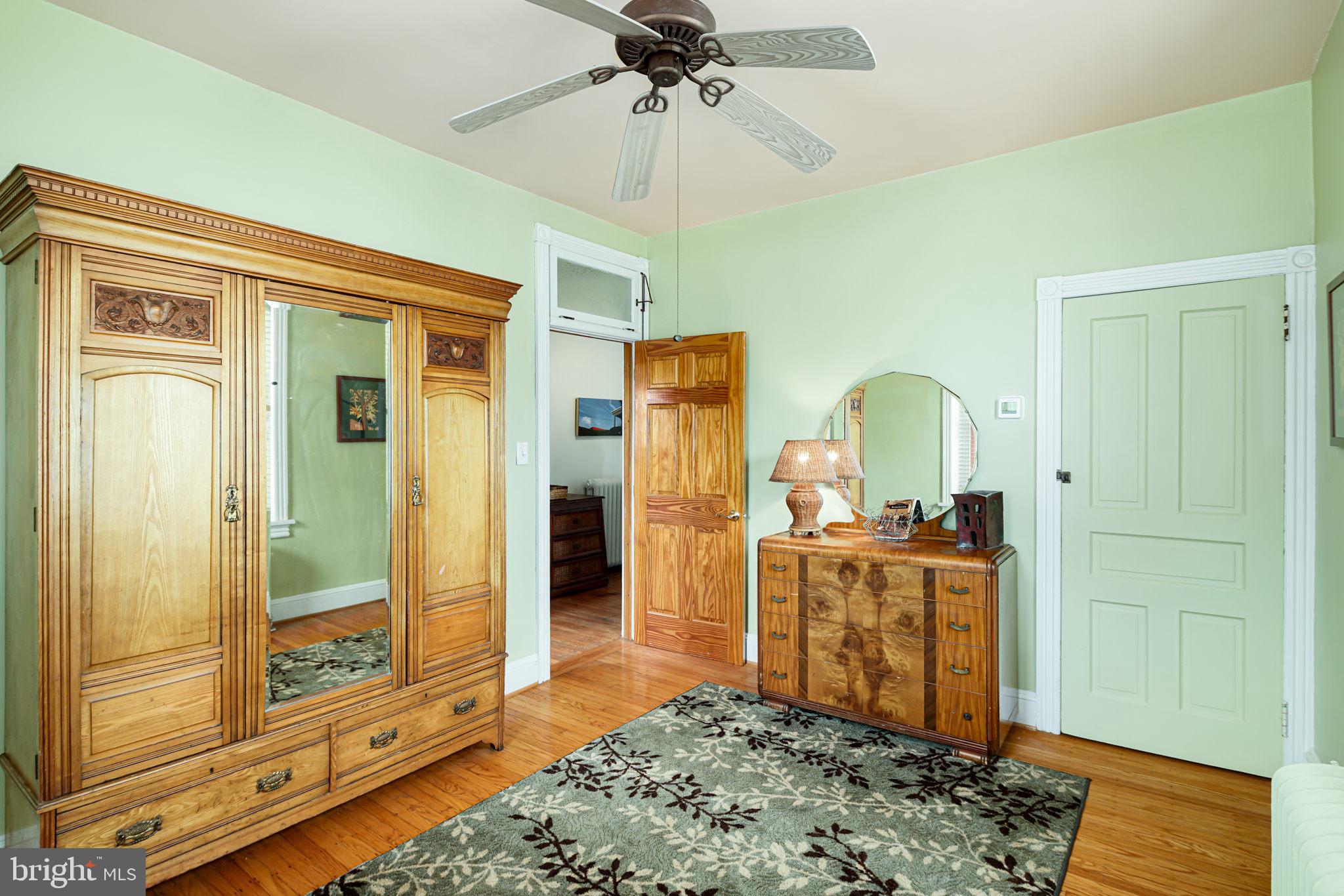 6524 Ridge Avenue Philadelphia, PA 19128 - Photo 18 of 34 3rd Bedroom