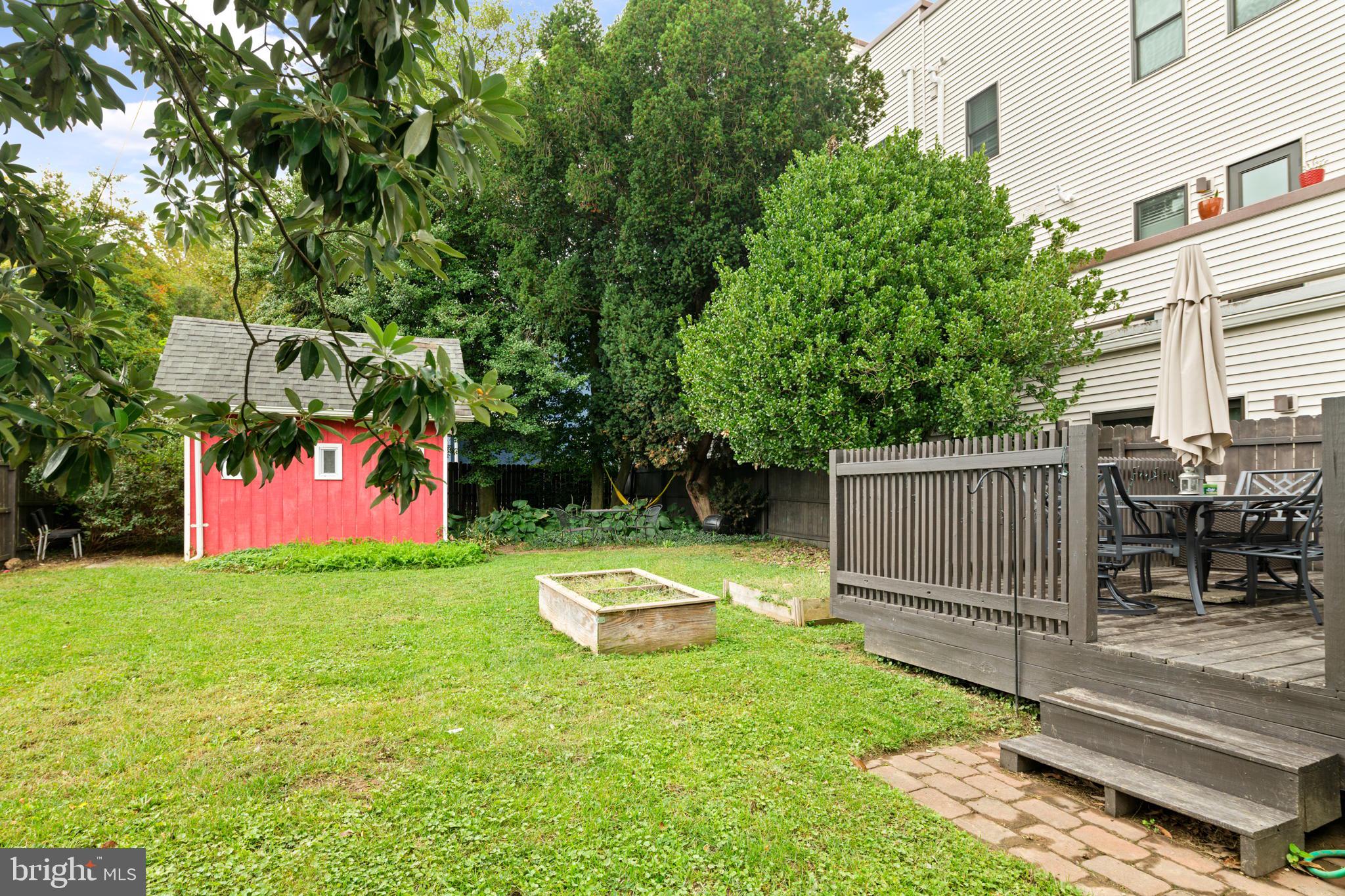 6524 Ridge Avenue Philadelphia, PA 19128 - Photo 25 of 34 backyard