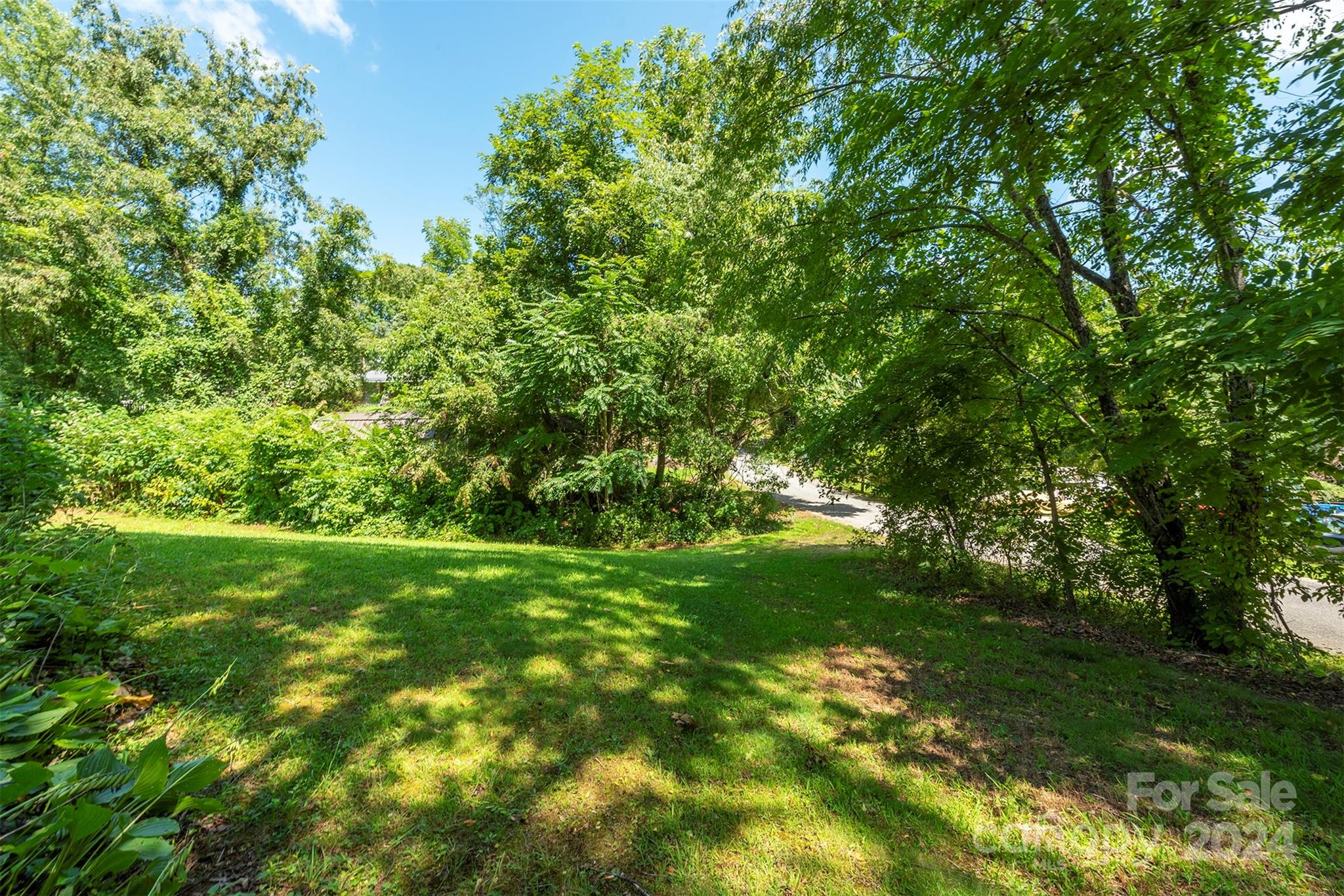 25 Cherokee Road Asheville, NC 28806 - Photo 34 of 42 Gallery Image 34
