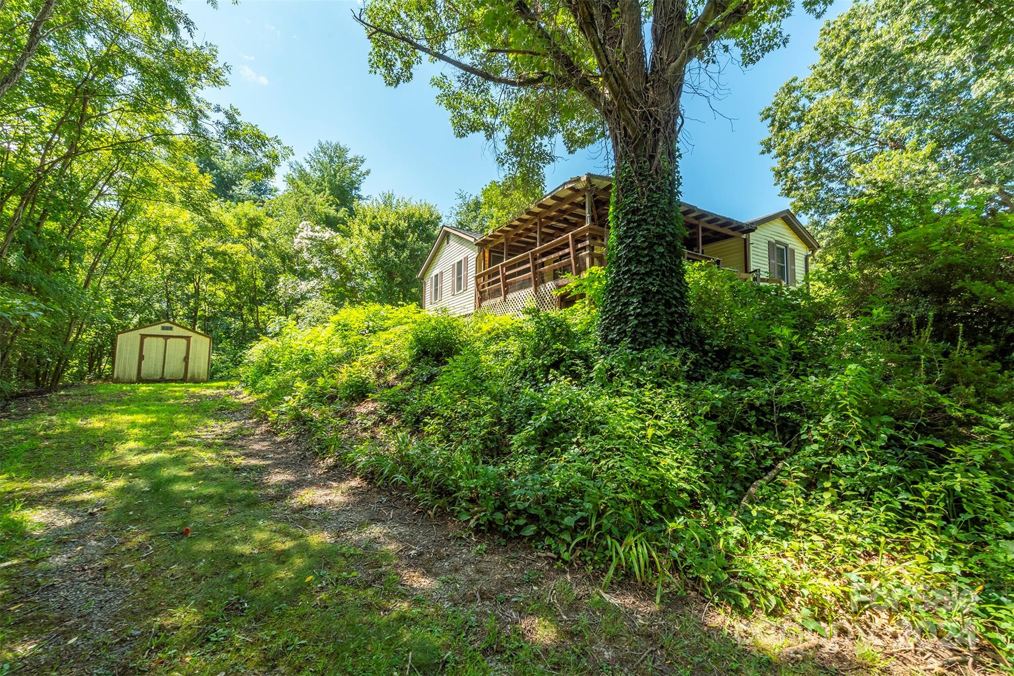 25 Cherokee Road Asheville, NC 28806 - Photo 36 of 42 Gallery Image 36