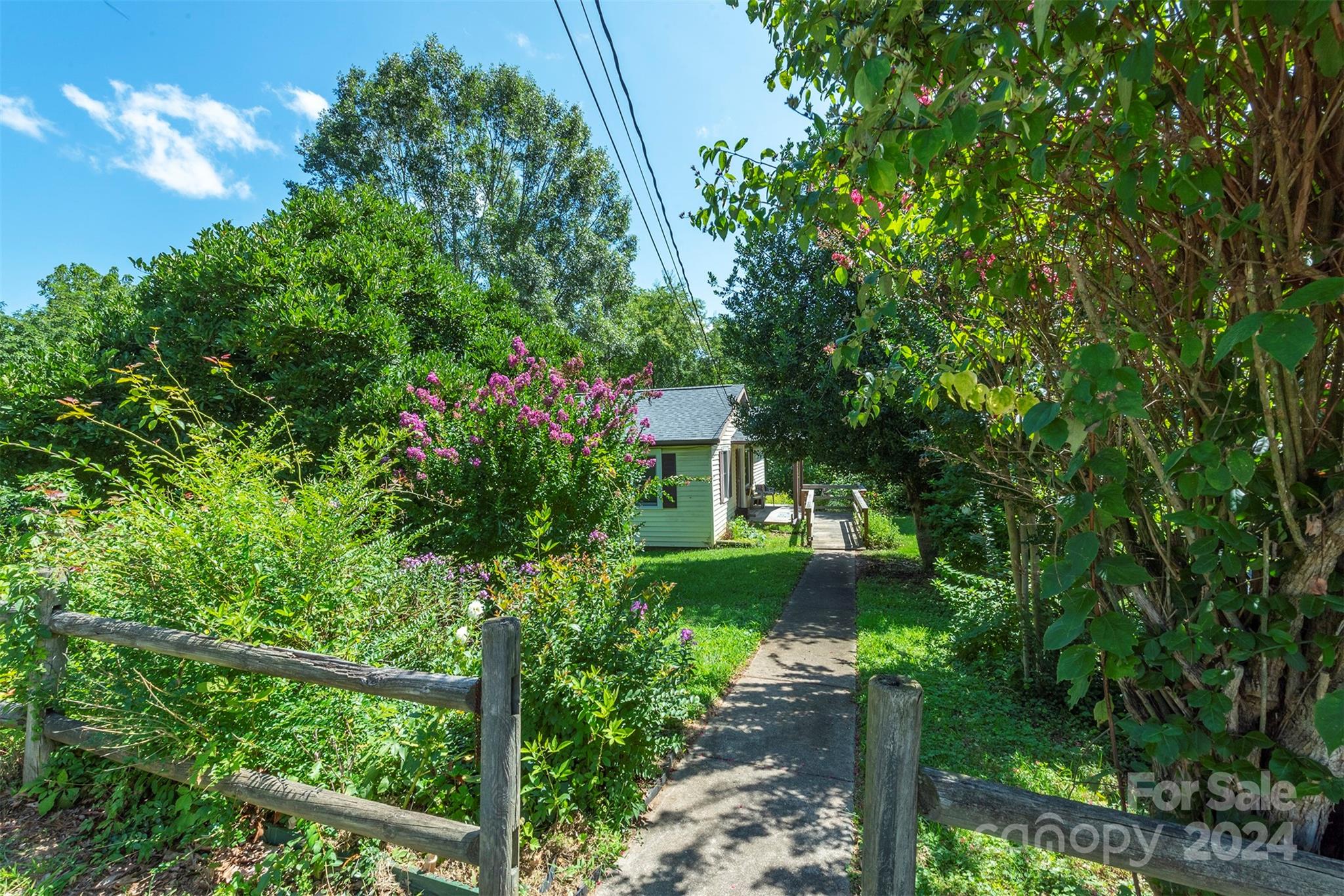 25 Cherokee Road Asheville, NC 28806 - Photo 39 of 42 Gallery Image 39