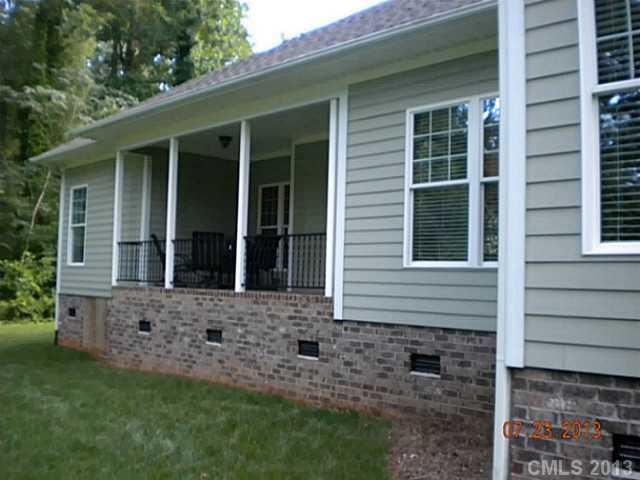 642 Peacehaven Road Kannapolis, NC 28083 - Photo 2 of 14 Gallery Image 2