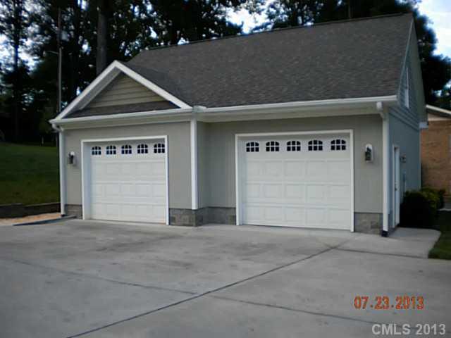 642 Peacehaven Road Kannapolis, NC 28083 - Photo 3 of 14 Gallery Image 3