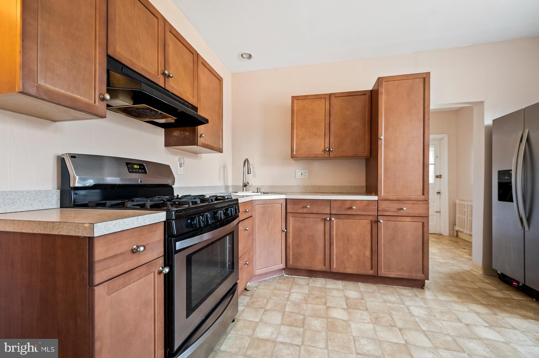 7040 Rising Sun Avenue Philadelphia, PA 19111 - Photo 4 of 35 Gallery Image 4