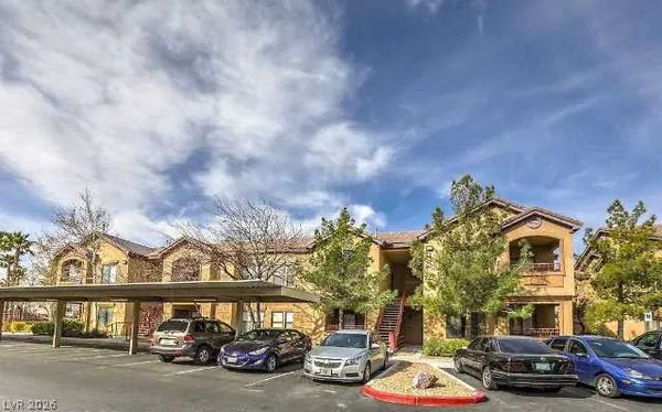 $1,195 | 8250 North Grand Canyon Drive, Unit 2019, Las Vegas, NV 89166