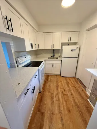 $1,650 | 20200 Northeast 27th Court, Unit 6, Aventura, FL 33180