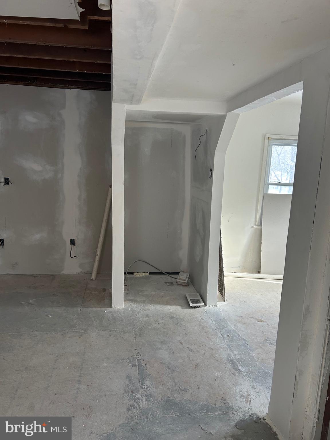 6600 Woodland Road Morningside, MD 20746 - Photo 94 of 100 a view of a small space