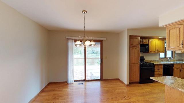 537 Blue Ridge Court Elgin, IL 60123 - Photo 18 of 24 Gallery Image 18