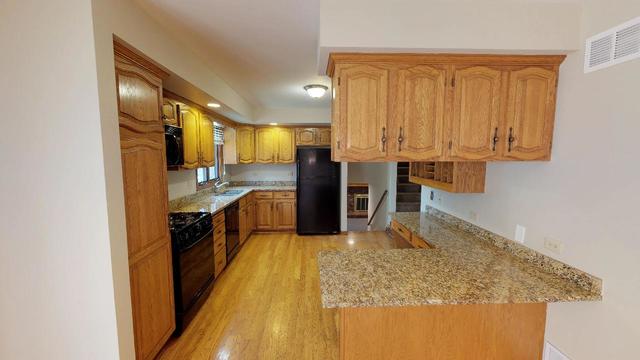 537 Blue Ridge Court Elgin, IL 60123 - Photo 10 of 24 Gallery Image 10